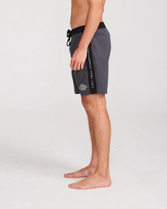 2022 TCSS MANTRA 17" TRUNK Boardshort