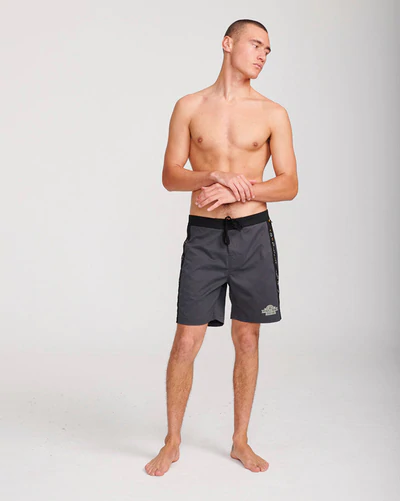 2022 TCSS MANTRA 17" TRUNK Boardshort